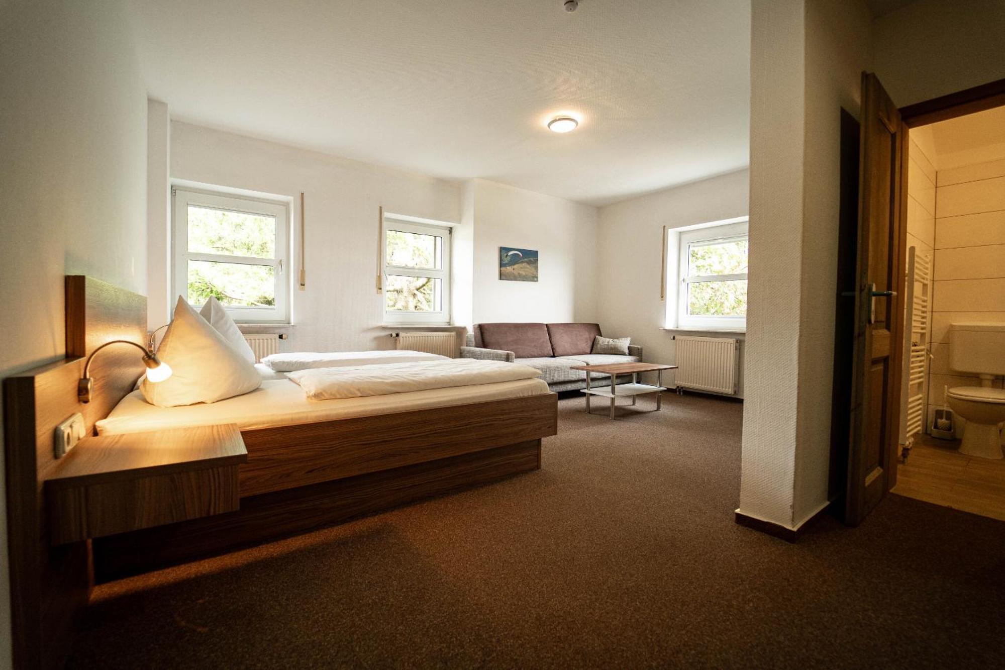 Berghotel Deutscher Flieger Wasserkuppe ゲルスフェルト 部屋 写真