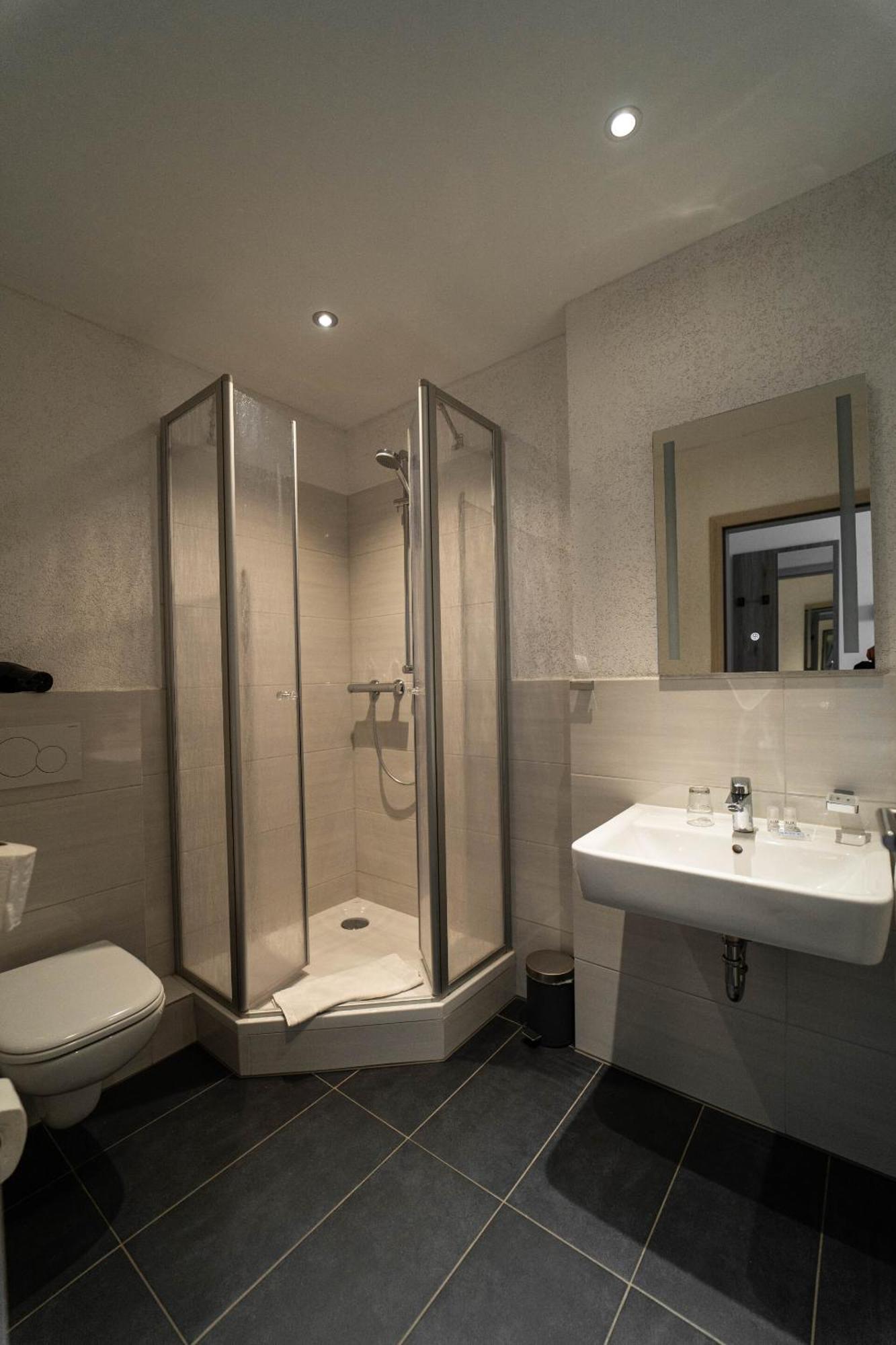 Berghotel Deutscher Flieger Wasserkuppe ゲルスフェルト 部屋 写真
