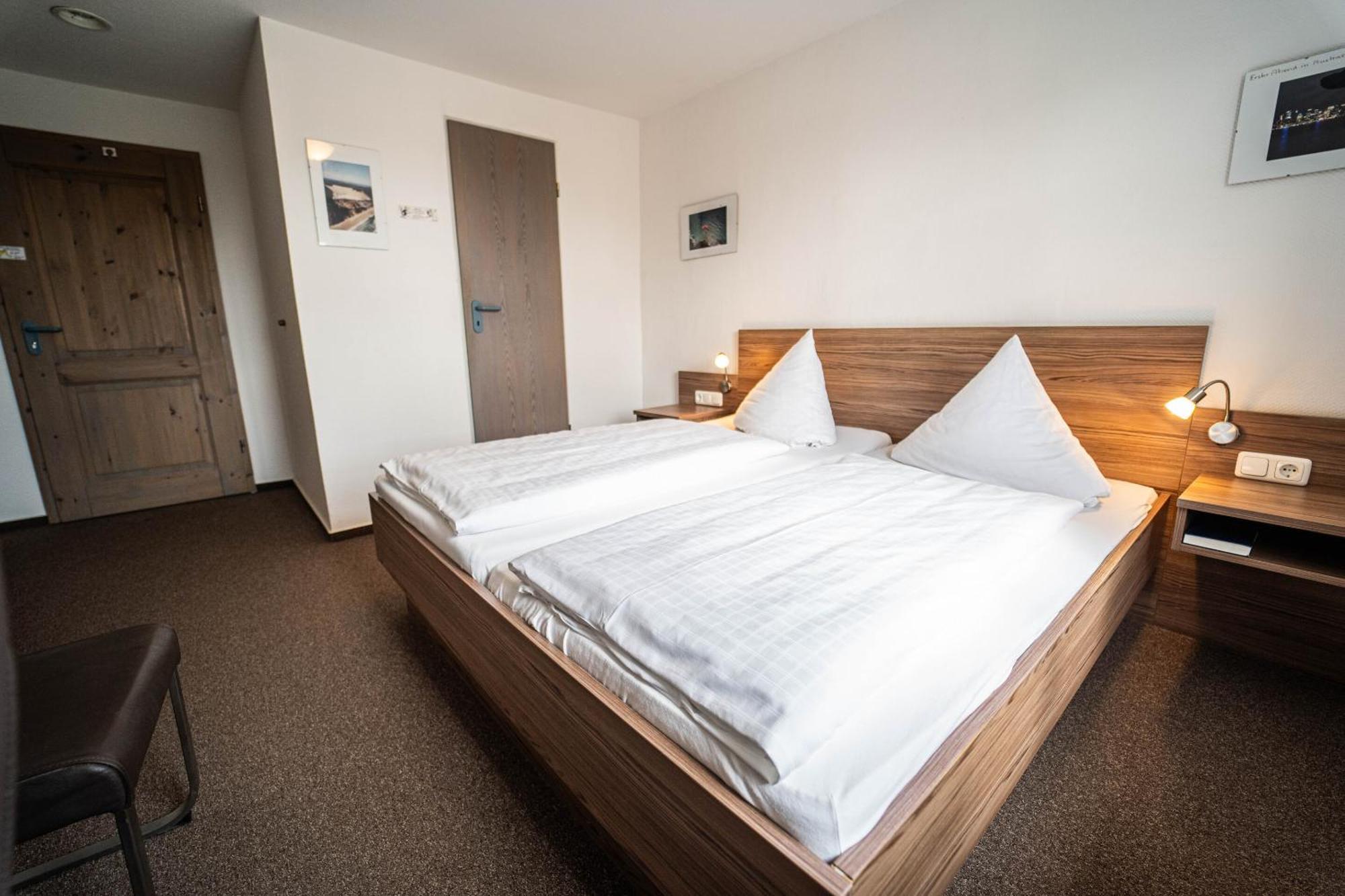 Berghotel Deutscher Flieger Wasserkuppe ゲルスフェルト 部屋 写真